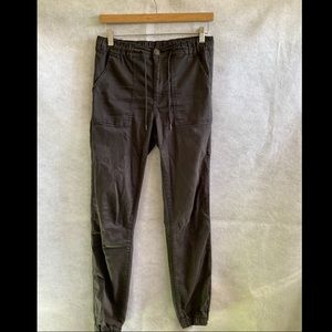 Navy American Eagle utility joggers stretch size10